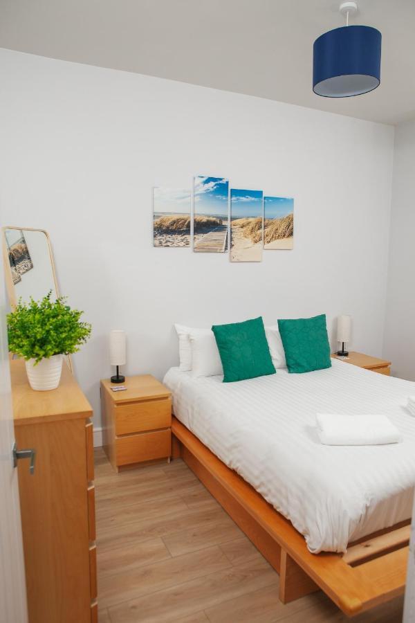 Peaceful Oasis By The Sea Apartment Единбург Екстериор снимка